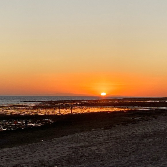 Get to know a little about me in the description! - Picture 1 of 1